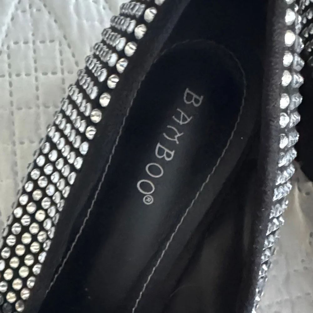 BAMBOO Women's Black and Silver Studded Flats size 38 - 8